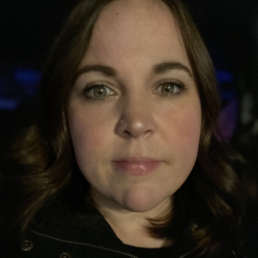 Meet your Posher, Emilie